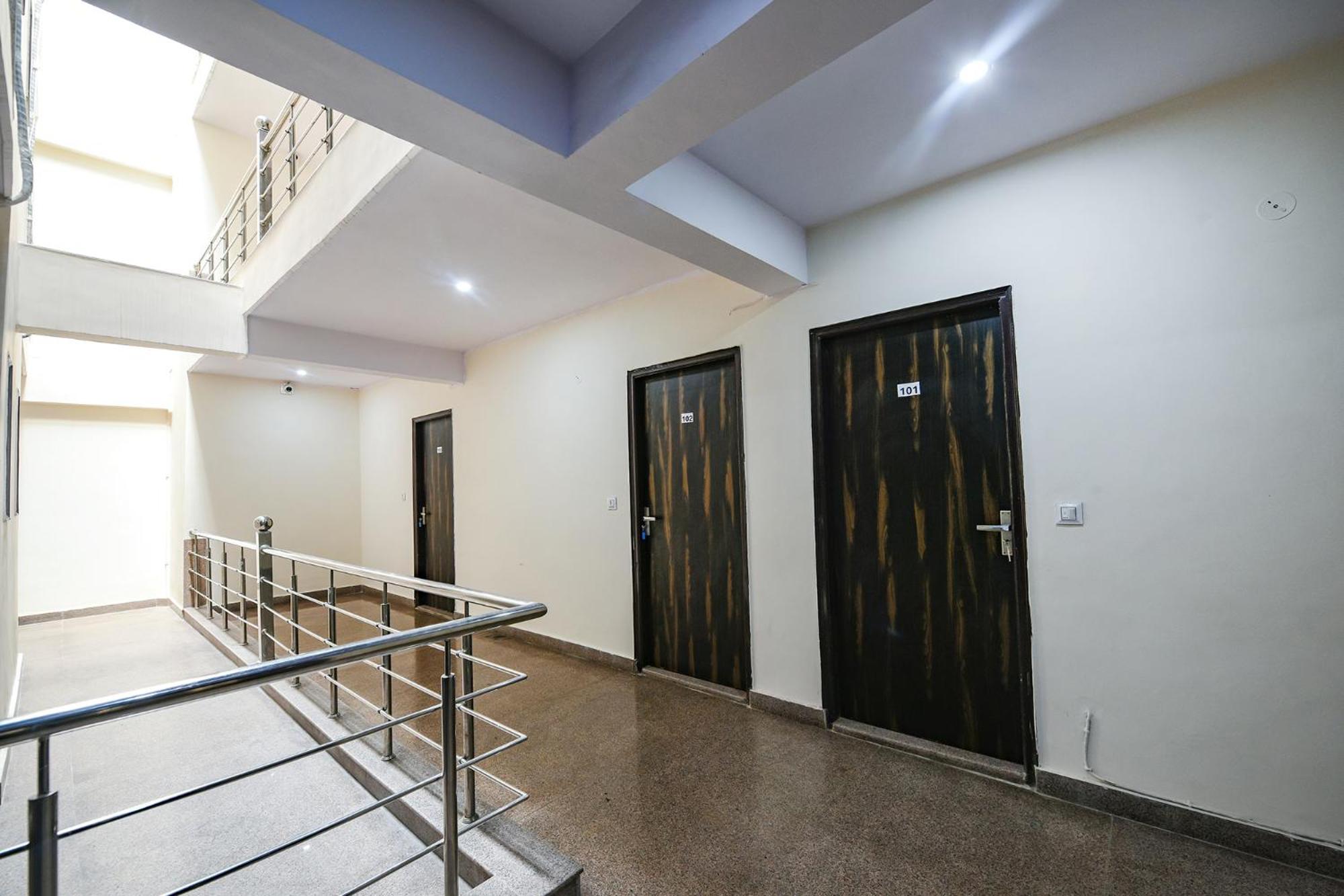 Fabhotel The Yashobhumi Near Yashobhoomi Convention Centre Delhi  Exterior photo