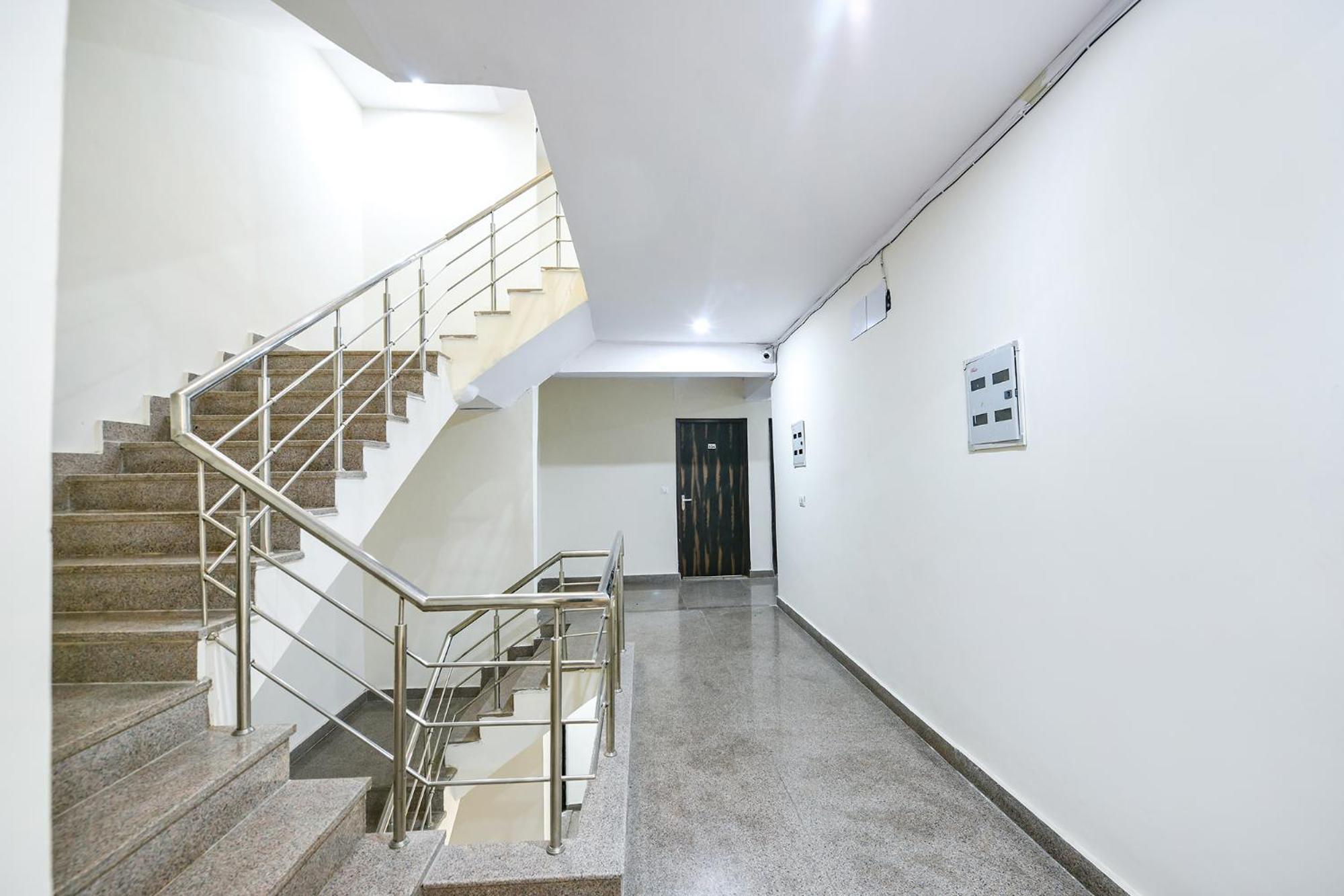 Fabhotel The Yashobhumi Near Yashobhoomi Convention Centre Delhi  Exterior photo